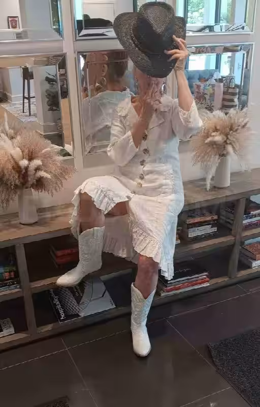 companion/Massage Muguette / Maxine DeParis / Clemence in Arlington, VA