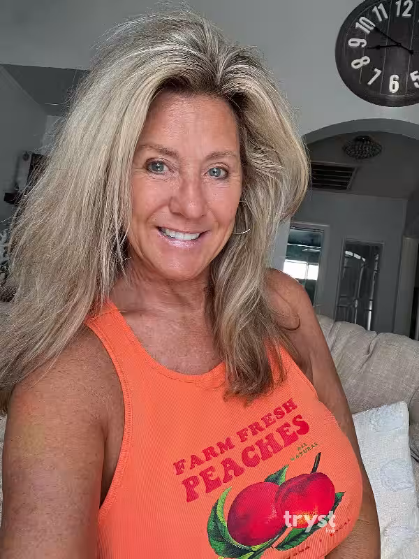 companion/Massage Kim in Phoenix, AZ