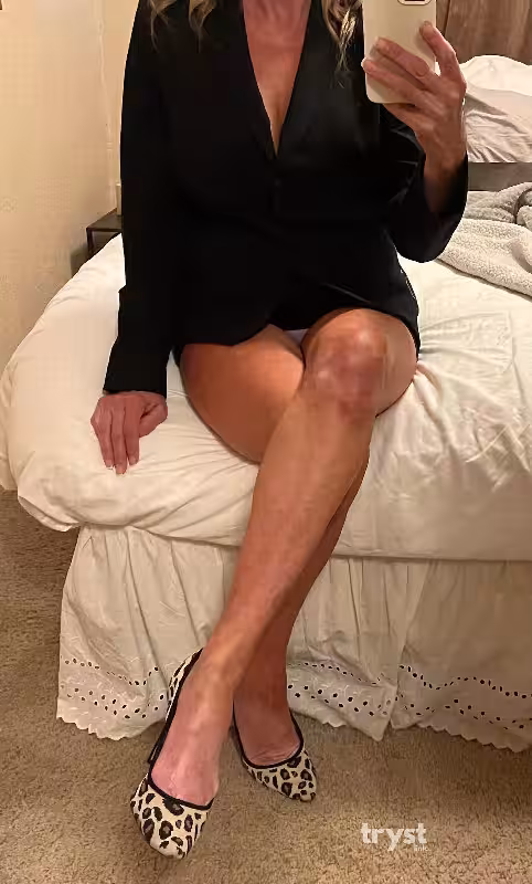 companion Samantha Breeze in Phoenix, AZ