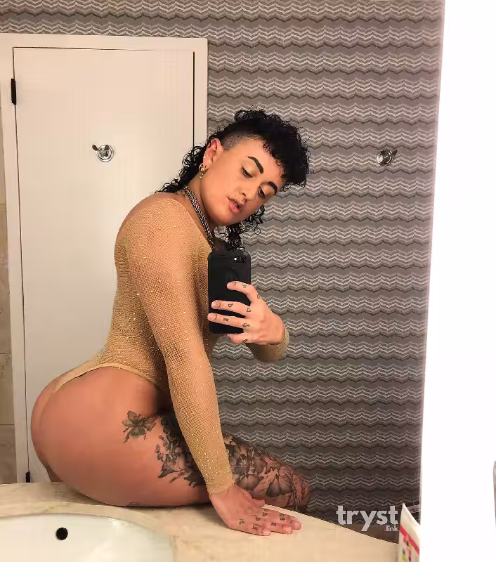 companion/Massage/S&M Devorah Reine in San Francisco, CA
