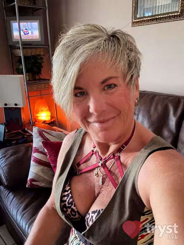 companion/Massage Sexylilmynx / CJ in Sarasota, FL